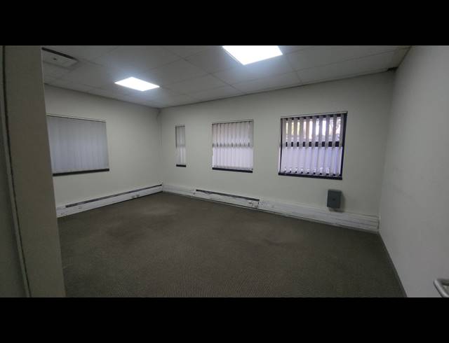 239M² OFFICE TO LET IN WESTVILLE